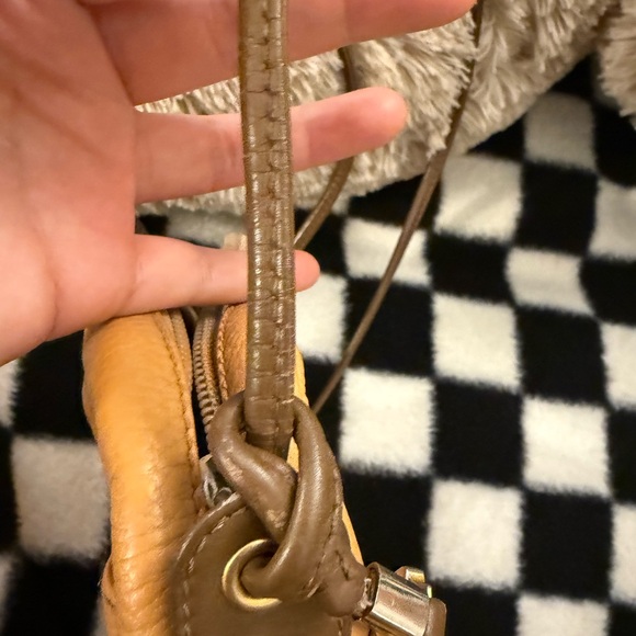 Loewe Caramel Leather Crossbody Bag - Picture 7 of 10